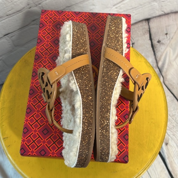 Tory Burch Miller Cloud Shearling Nappa Leather caramel corn buttermilk thong 6 - Picture 4 of 8